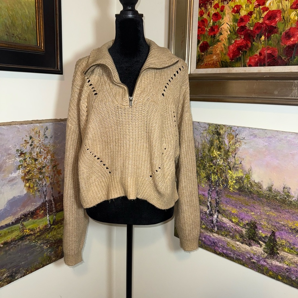 🐠 Arizona Jean Company Beige Cowl Neck Sweater